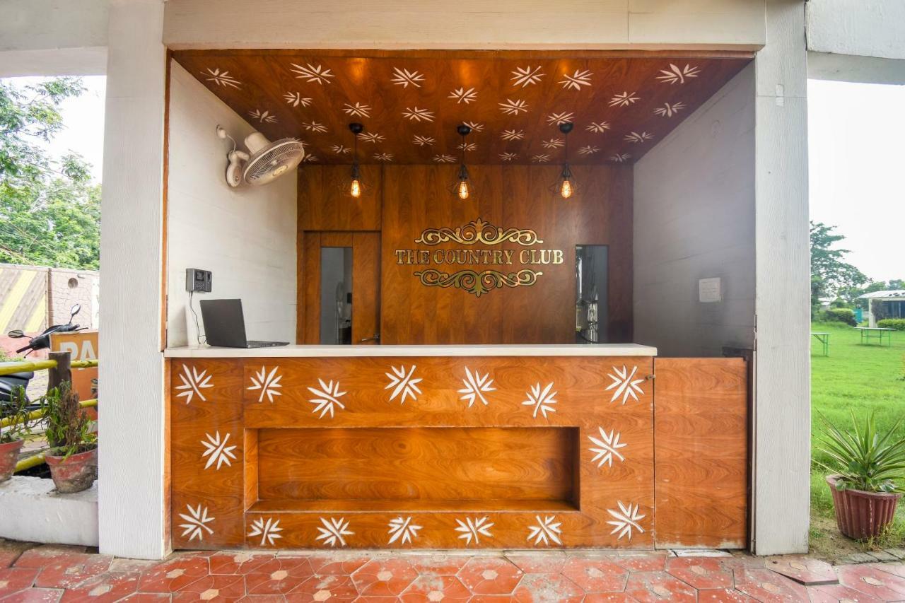 Oyo 47464 Hotel The Country Club Bilaspur  Exterior photo
