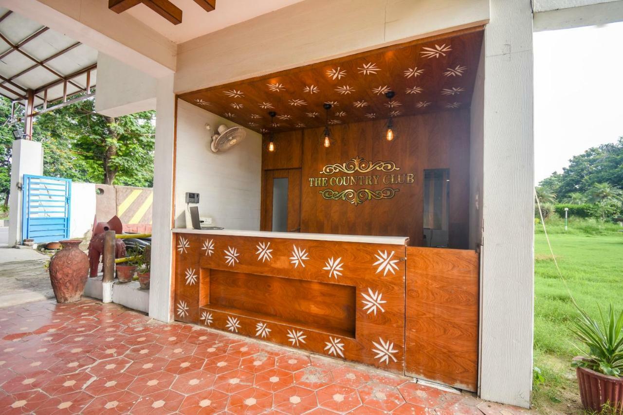 Oyo 47464 Hotel The Country Club Bilaspur  Exterior photo