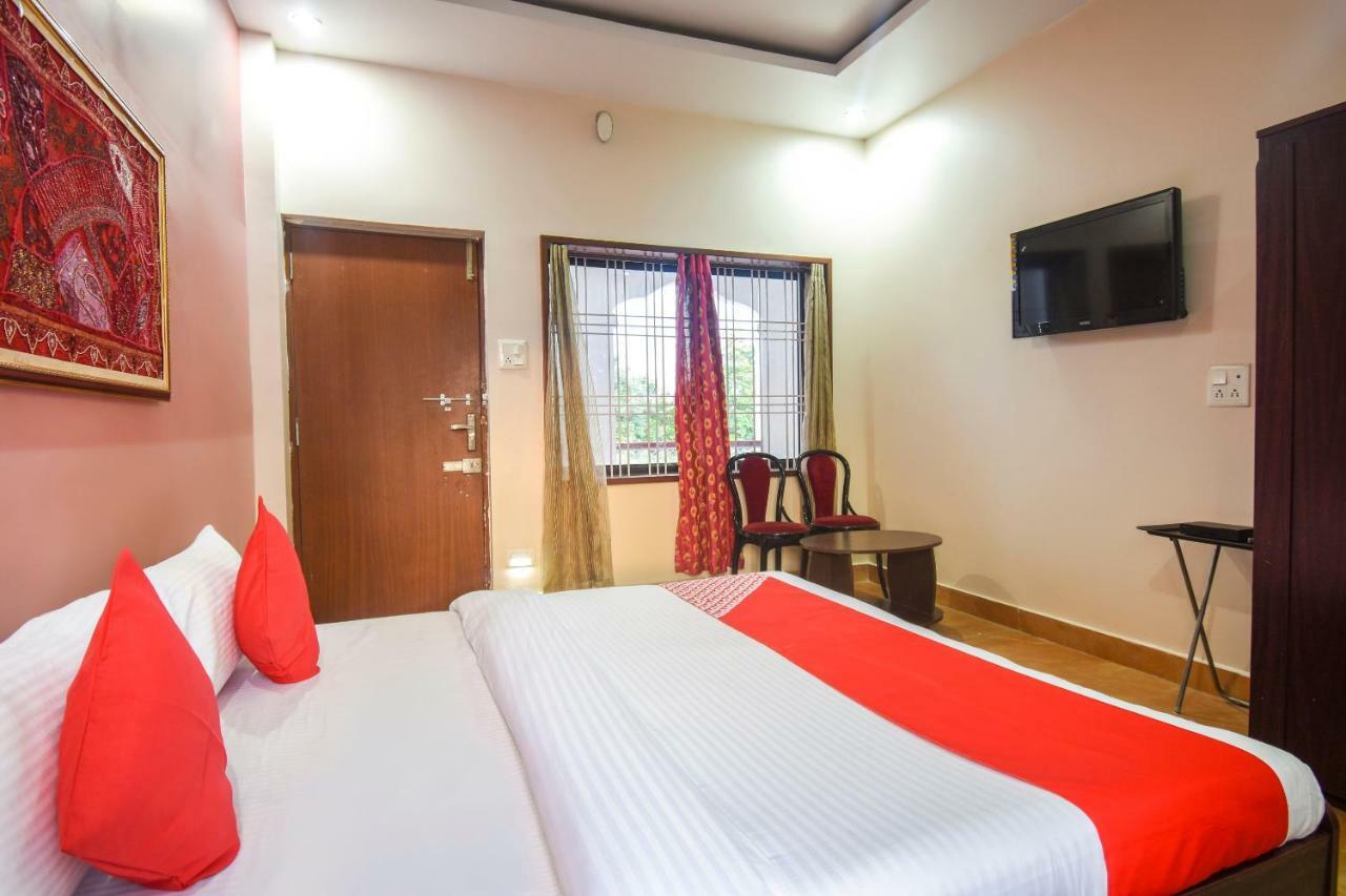 Oyo 47464 Hotel The Country Club Bilaspur  Exterior photo